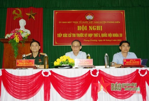 Đoàn đại biểu Quốc hội tỉnh Thừa Thiên Huế tiếp xúc cử tri tại huyện Phong Điền và thị xã Hương Thủy